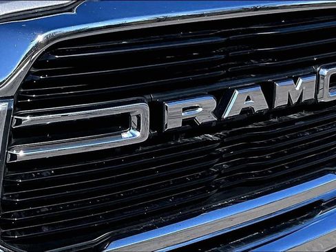 Used 2021 RAM 2500 Big Horn w/ Level 1 Equipment Group image 27