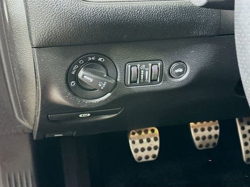 Used 2016 Dodge Challenger R/T Scat Pack image 11