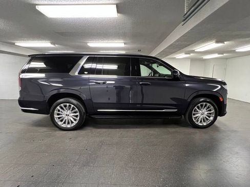 Certified 2023 Cadillac Escalade ESV Premium Luxury image 6