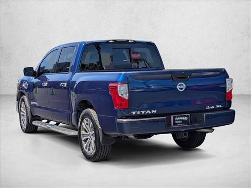 Used 2017 Nissan Titan SL RWD image 7