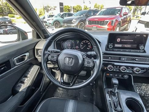 Used 2025 Honda Civic Sport image 16