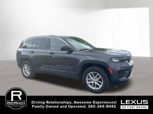 Used 2023 Jeep Grand Cherokee Laredo w/ Luxury Tech Group I image 9