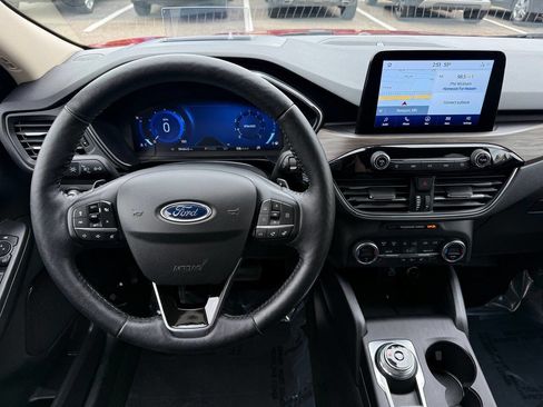 Used 2020 Ford Escape Titanium w/ Titanium Premium Package 2.0 AWD/4WD image 15