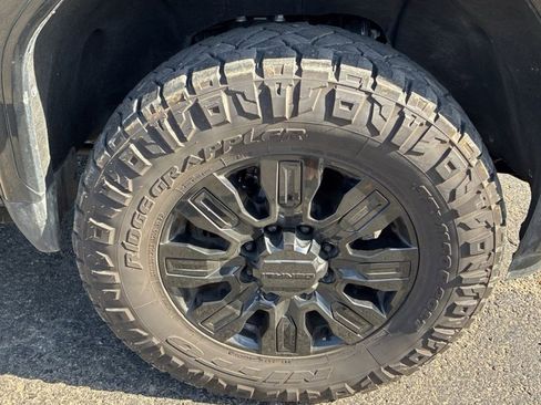 Used 2024 GMC Sierra 2500 Denali Ultimate image 14