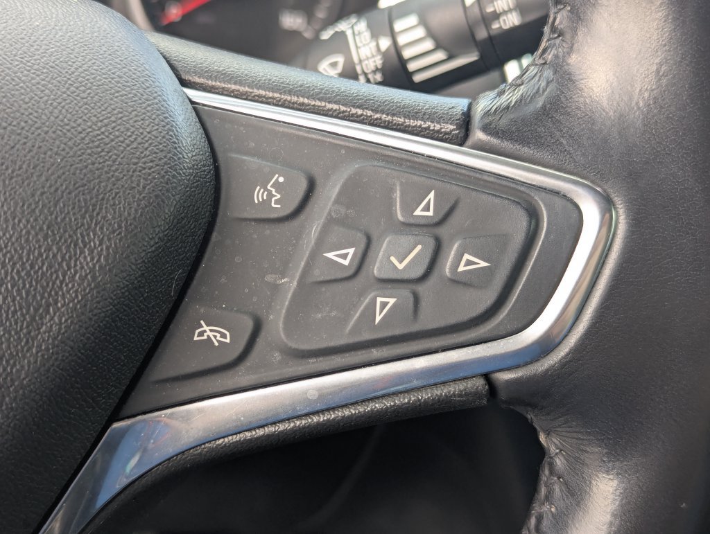 Used 2019 Chevrolet Equinox Premier AWD/4WD image 23