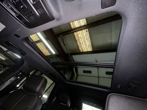 Used 2022 Chevrolet Tahoe RST w/ Sport Performance Package image 28