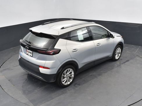 Used 2023 Chevrolet Bolt EUV LT image 27