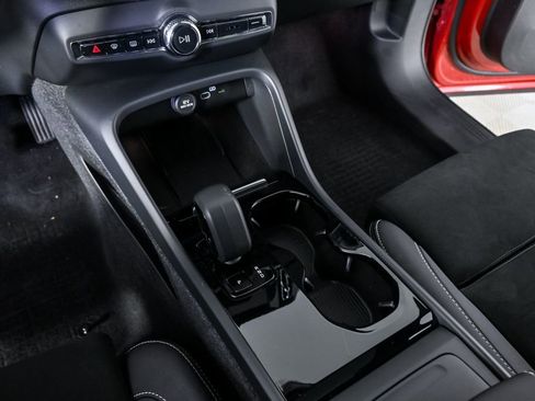 Certified 2023 Volvo C40 P8 Recharge Ultimate image 19