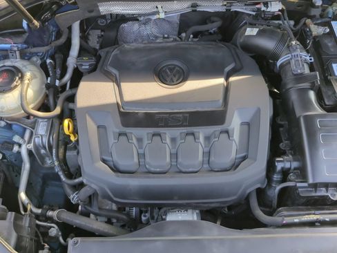 Used 2018 Volkswagen Tiguan SEL FWD image 21