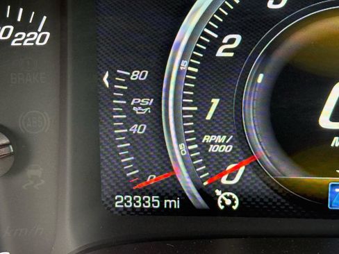 Used 2015 Chevrolet Corvette Z06 w/ 3LZ Preferred Equipment Group RWD image 17