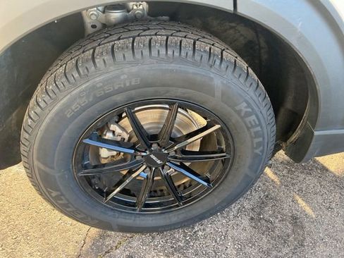 Used 2022 Ford Explorer XLT w/ Equipment Group 202A image 21