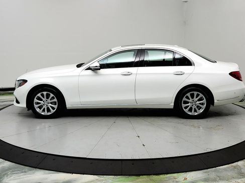 Used 2017 Mercedes-Benz E 300 4MATIC image 8