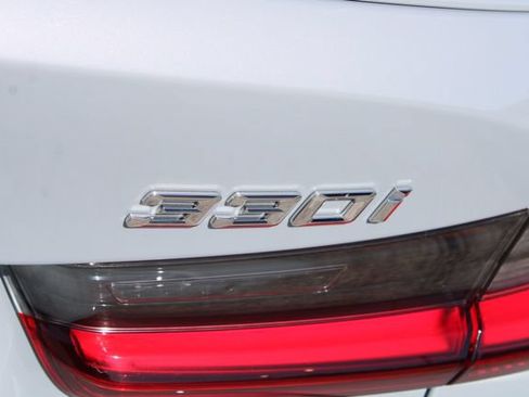 Used 2026 BMW 330i xDrive Sedan AWD/4WD image 10