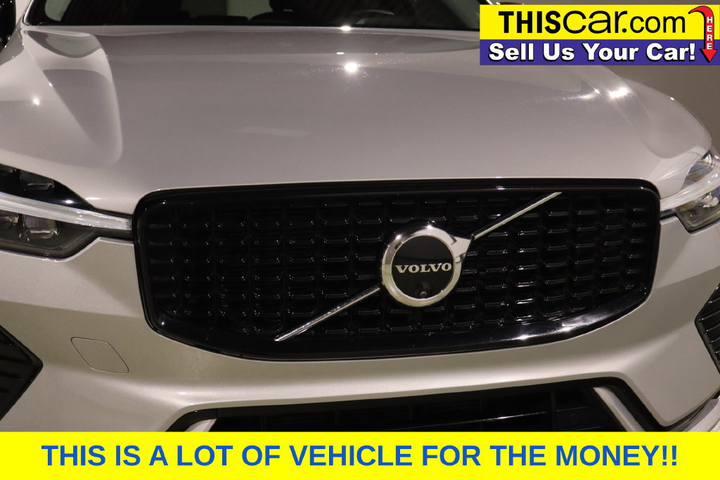 Used 2025 Volvo XC60 B5 Plus AWD/4WD image 13