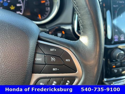 Used 2019 Jeep Grand Cherokee Overland image 20