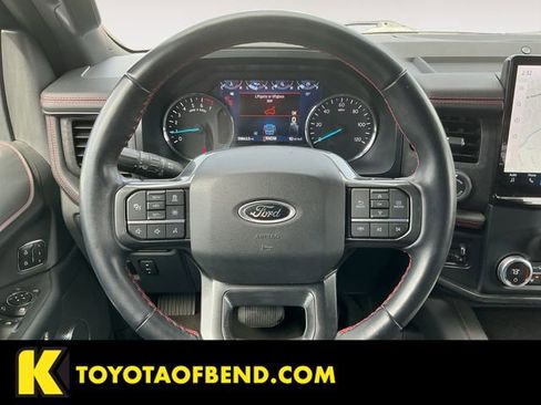 Used 2022 Ford Expedition Max Limited image 12