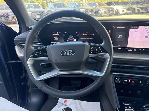 Certified 2025 Audi Q5 Premium w/ Convenience Package AWD/4WD image 21