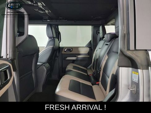 Used 2022 Ford Bronco Wildtrak AWD/4WD image 15