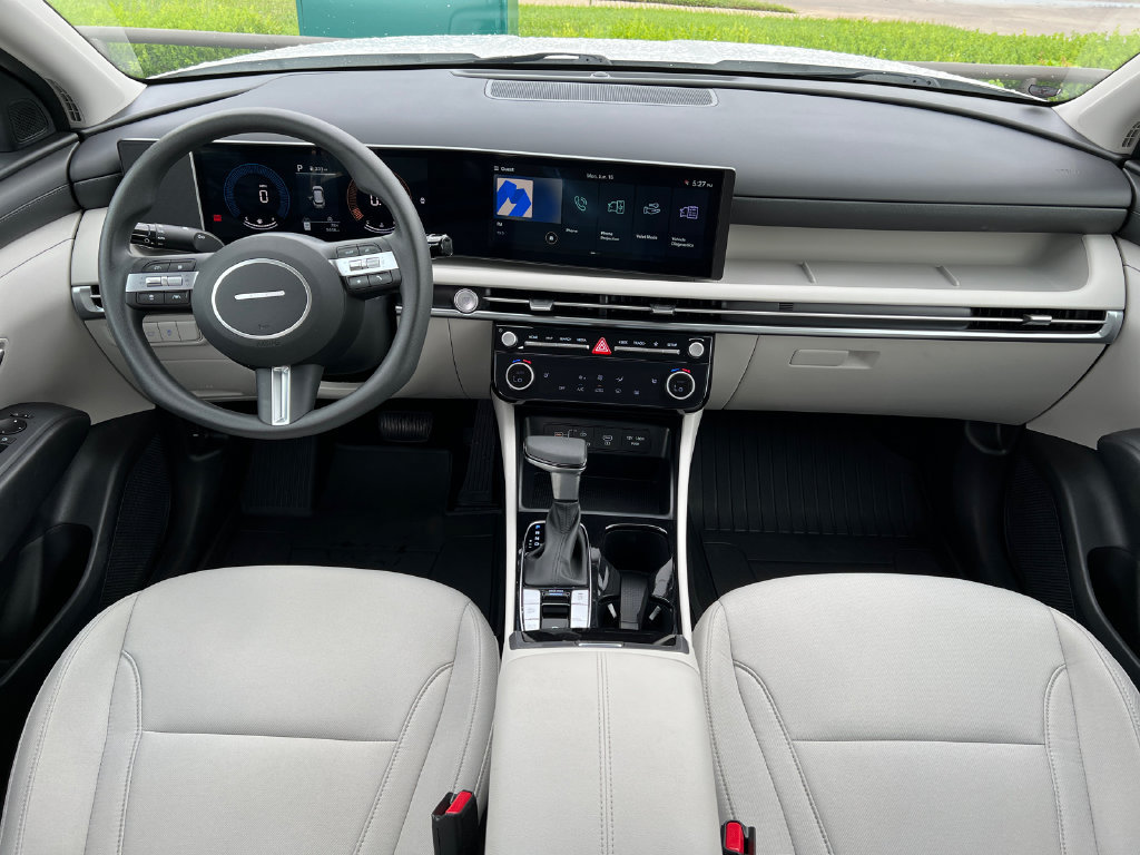Used 2026 Hyundai Tucson SEL Plus FWD image 22