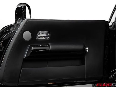Used 2010 Rolls-Royce Phantom Coupe image 20