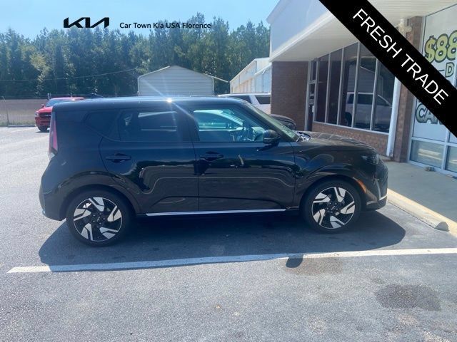 Certified 2023 Kia Soul GT-Line FWD image 2