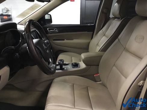 Used 2014 Jeep Grand Cherokee Overland AWD/4WD image 25