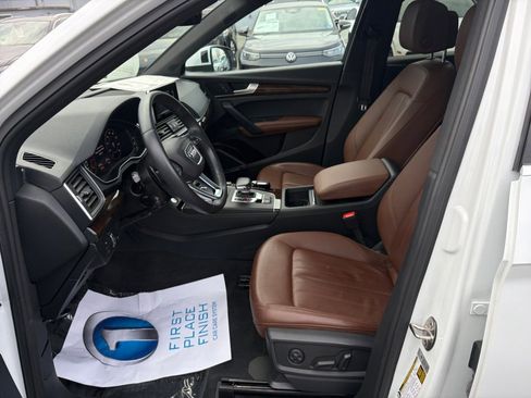 Used 2019 Audi Q5 2.0T Premium Plus w/ Premium Plus Package image 30