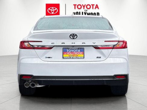 New 2026 Toyota Camry SE image 5