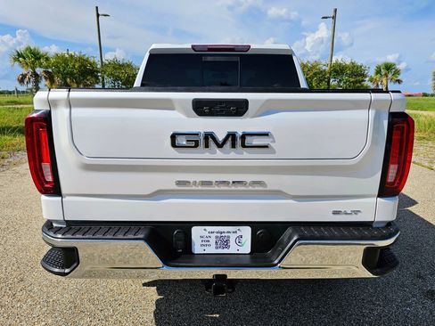 Used 2022 GMC Sierra 1500 SLT image 5