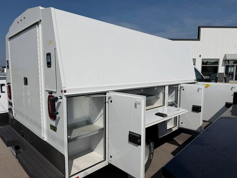Used 2023 RAM 3500 Tradesman AWD/4WD image 11
