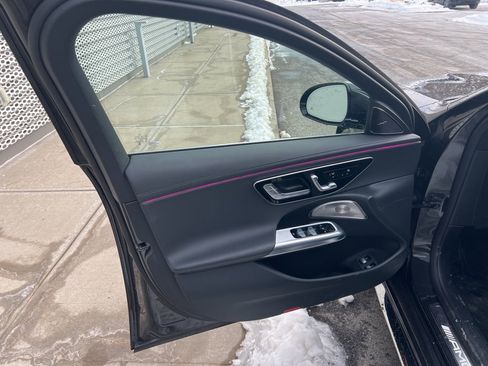 Used 2025 Mercedes-Benz E 53 AMG e 4MATIC Sedan image 56