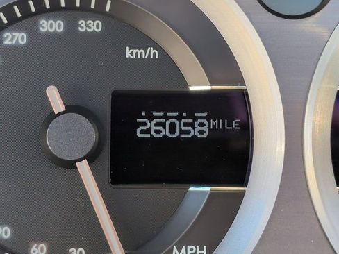 Used 2011 Aston Martin DB9 Volante image 20