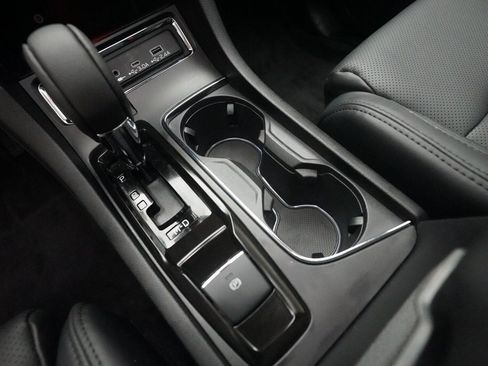 Used 2025 Subaru Ascent Bronze Edition image 18