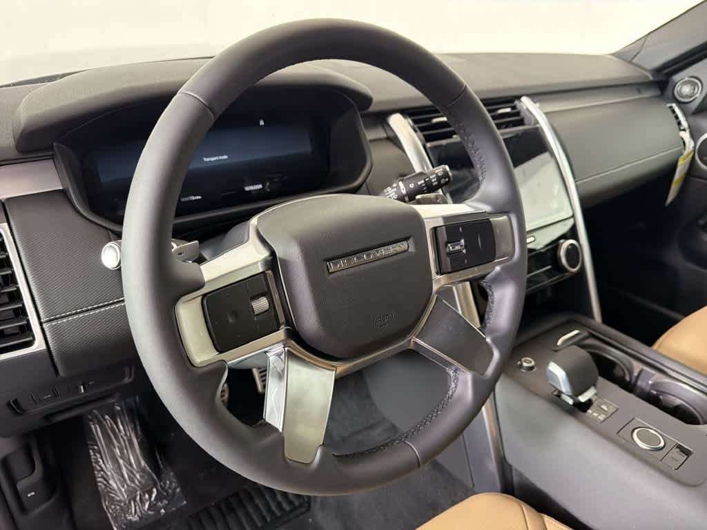 New 2026 Land Rover Discovery Limited Edition AWD/4WD image 4