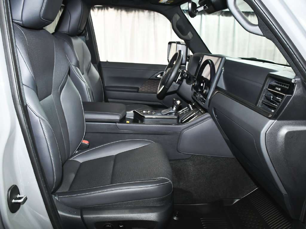 Used 2024 Lexus GX 550 w/ Accessory Package (Z1) AWD/4WD image 62