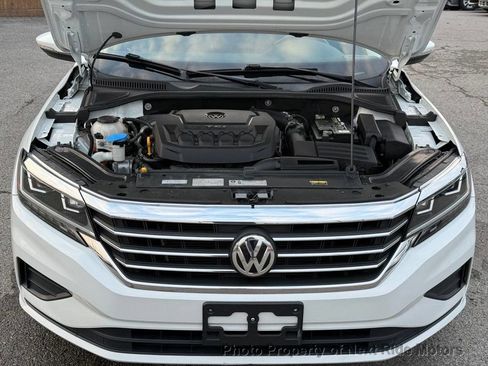 Used 2020 Volkswagen Passat 2.0T SE image 16