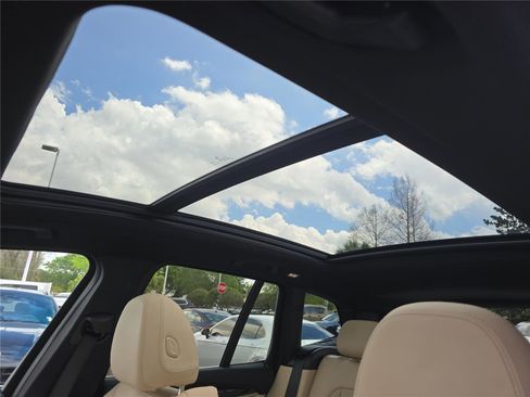 Certified 2024 BMW X3 xDrive30i w/ Premium Package image 25