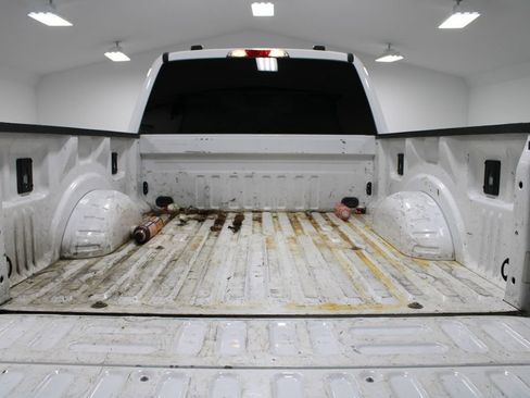 Used 2021 Ford F250 XLT w/ FX4 Off-Road Package AWD/4WD image 16