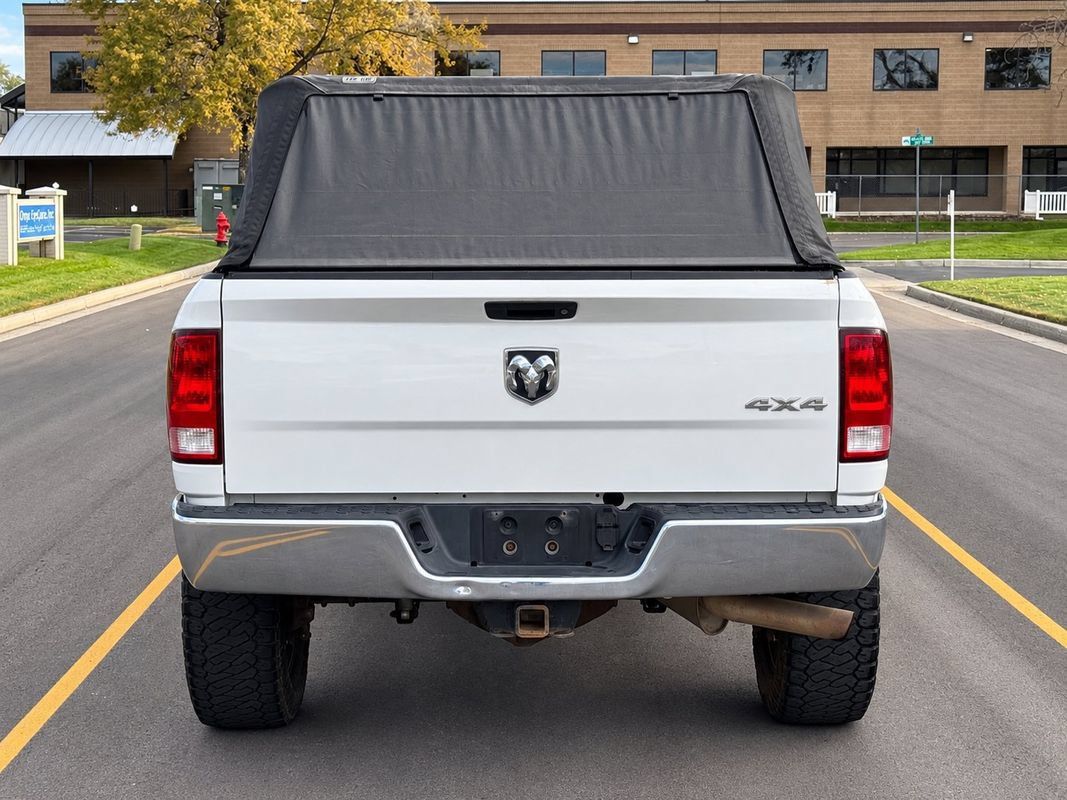 Used 2016 RAM 3500 Tradesman w/ Chrome Appearance Group AWD/4WD image 4