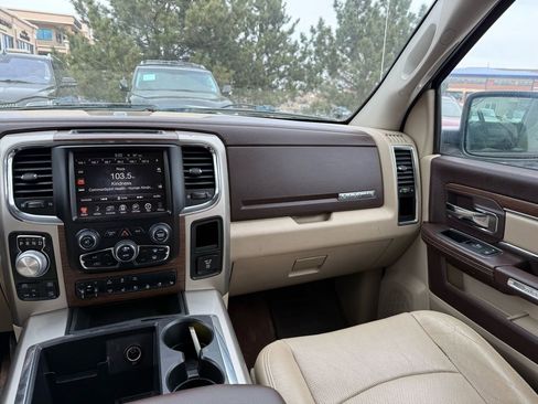 Used 2015 RAM 1500 Laramie w/ Convenience Group AWD/4WD image 24