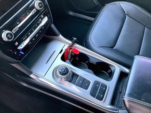 Used 2021 Ford Explorer Limited w/ Hybrid Equipment Group 310A image 17