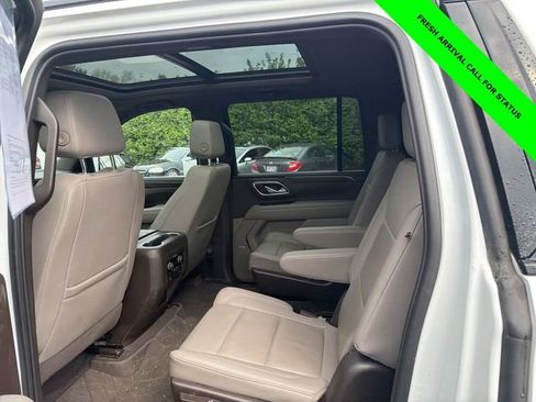 Used 2024 Chevrolet Suburban Z71 w/ Luxury Package image 11