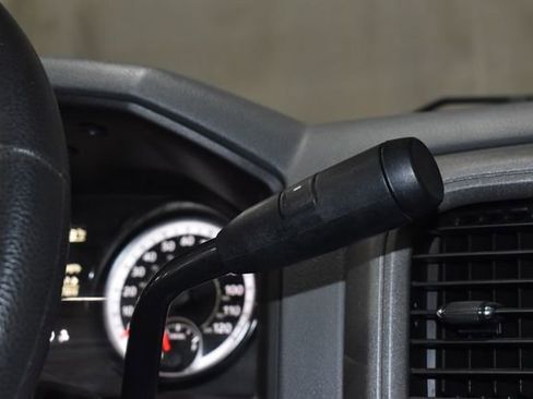 Used 2018 RAM 2500 Tradesman w/ Chrome Appearance Group image 23