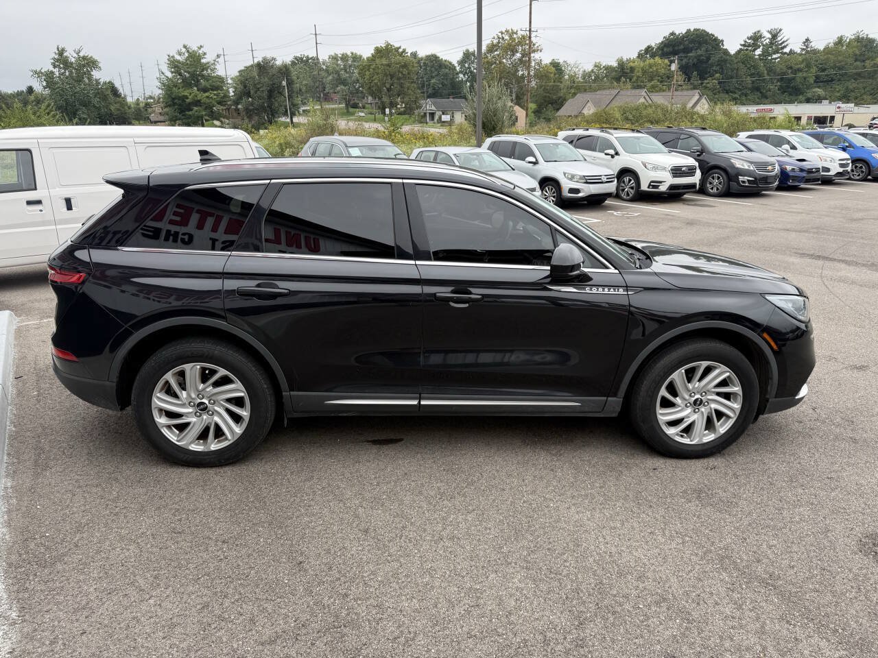 Used 2020 Lincoln Corsair FWD w/ Rear Removable Package Tray image 6
