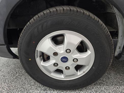 Used 2018 Ford Transit 150 130 Low Roof RWD image 26