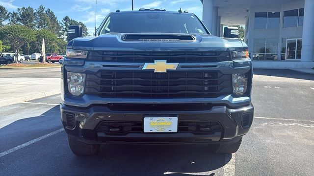 Used 2025 Chevrolet Silverado 2500 Custom w/ Custom Value Package AWD/4WD image 2