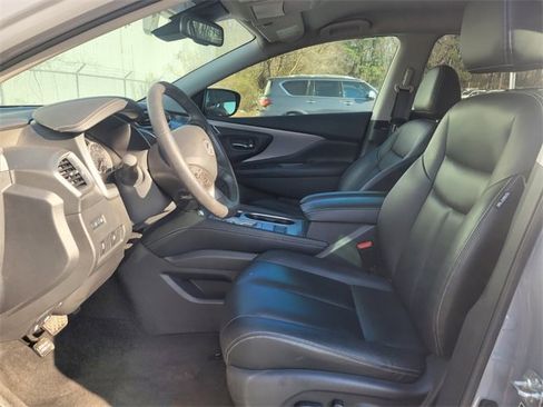 Used 2024 Nissan Murano SV w/ SV Midnight Edition Package image 9