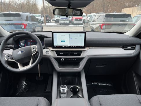 New 2026 Ford Explorer Active image 15