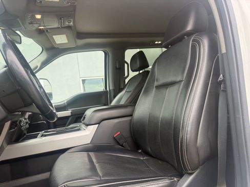 Used 2021 Ford F350 Lariat w/ Lariat Ultimate Package AWD/4WD image 5