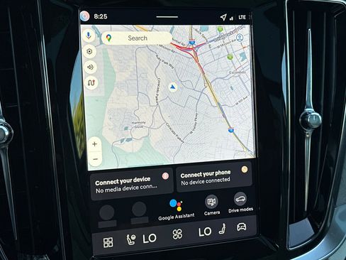 New 2026 Volvo V60 B5 Cross Country Ultra w/ Climate Package image 17